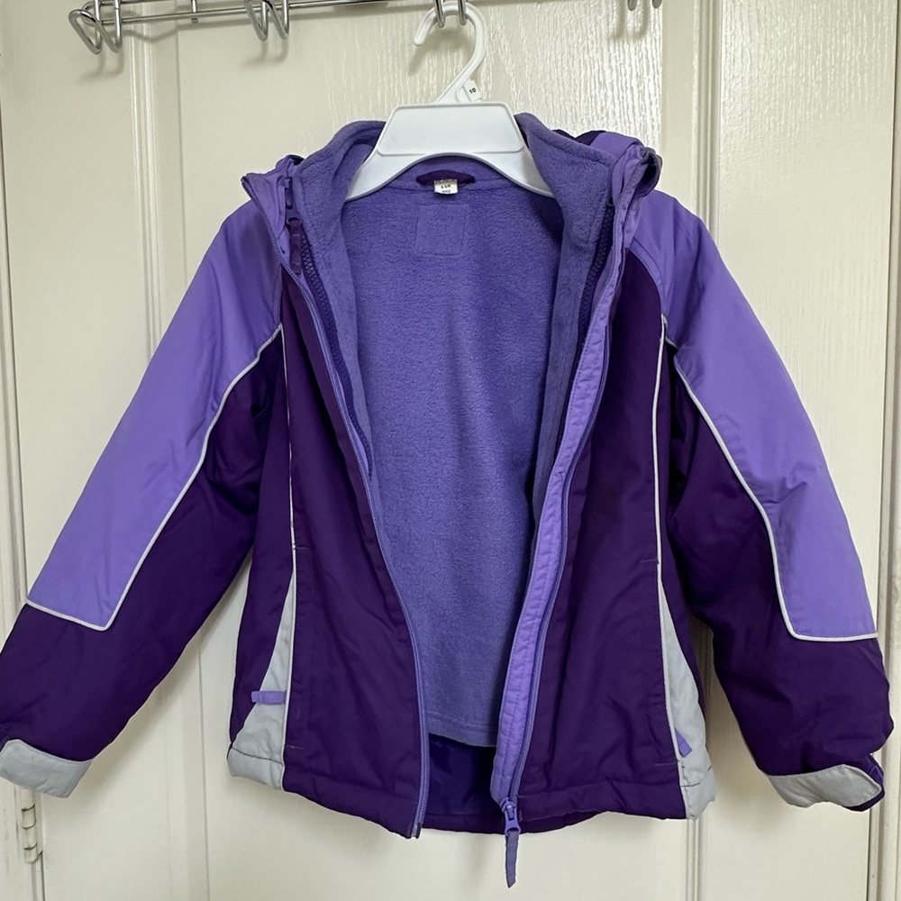 2 for $20 The Children’s Place 3 in 1 jacket with Gloves in size 5/6